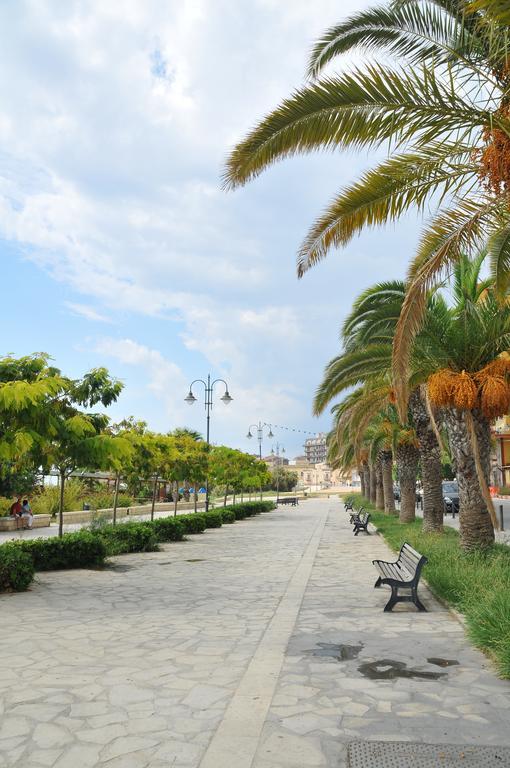Vacanze Romantiche A Módica Exterior foto